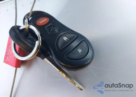 1999 Chrysler Town & Country Lx z USA, uszkodzony, nr VIN 1C4GT54L7XB615554